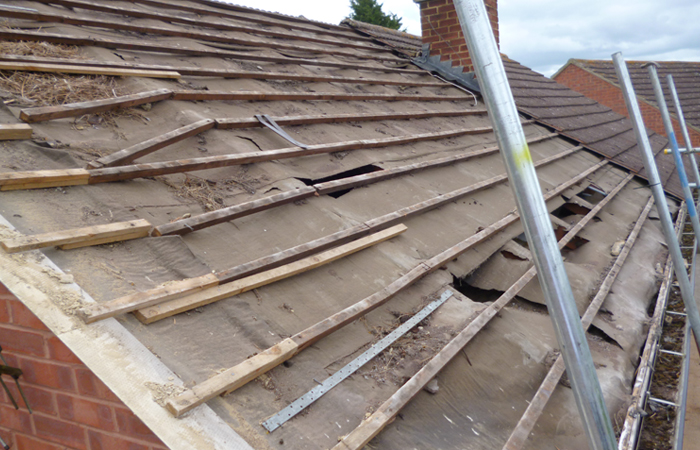 Tile roof & repairs Oxford  7